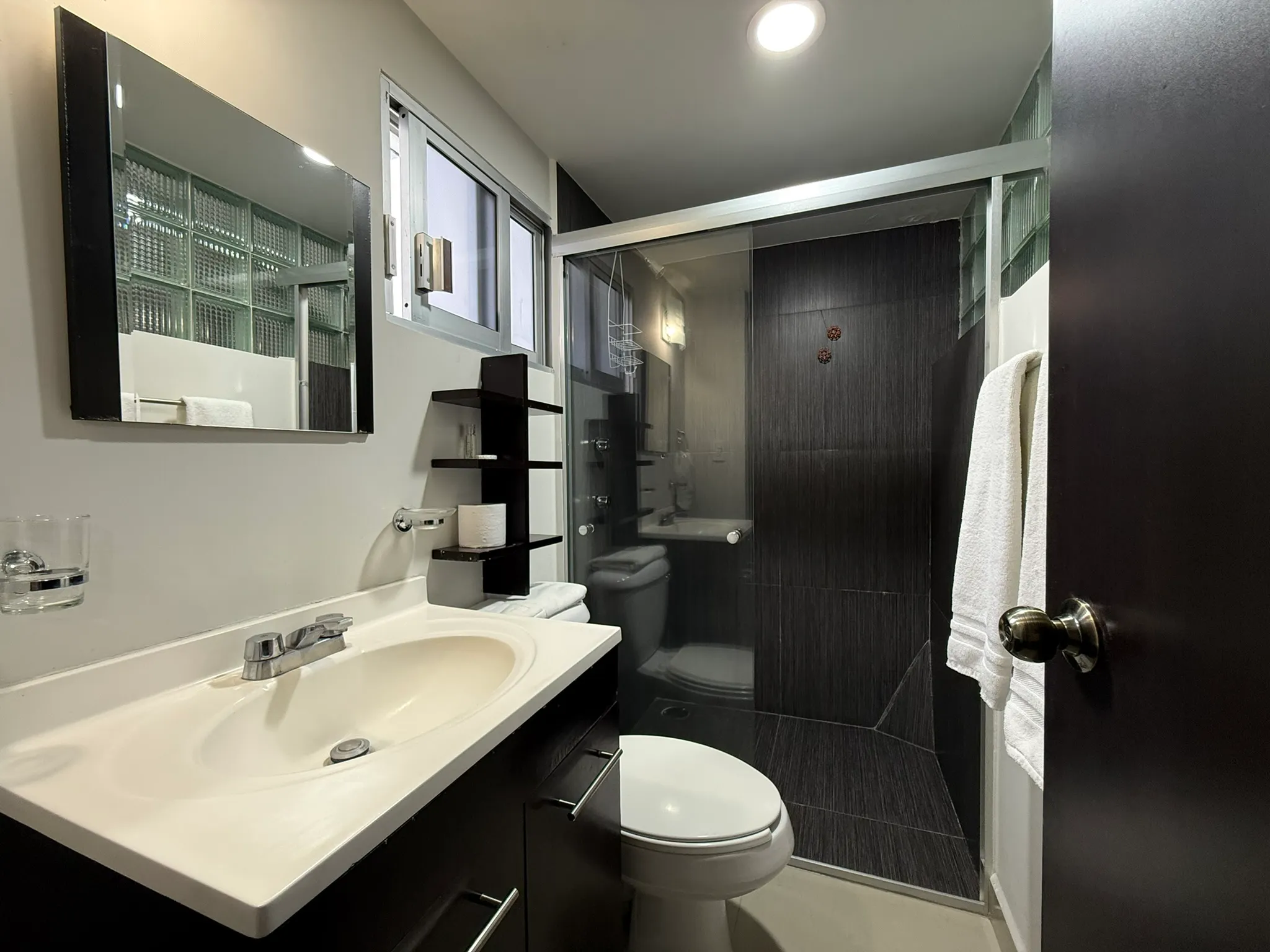 Segundo baño — Departamento 2 Recámaras Chimborazo 537, Lomas CDMX