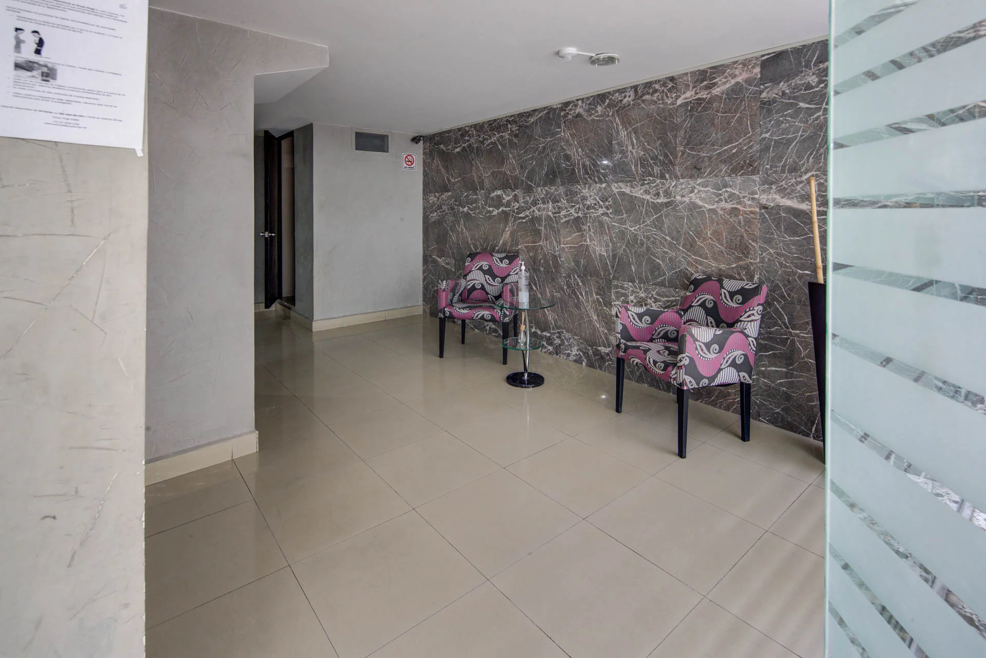 Lobby EOLA M. Chimborazo 567 — Lomas de Chapultepec, CDMX